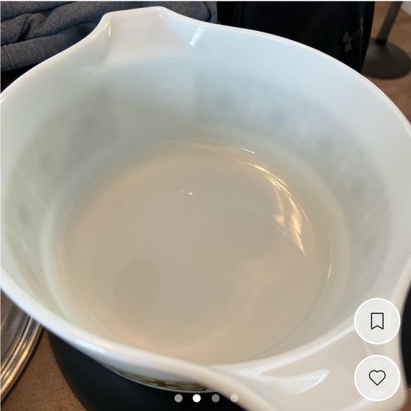 Vintage Pyrex verde 475 2.5 quart casserole dish with lid - Picture 2 of 4